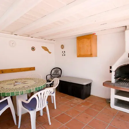 Holiday Los Almendros
